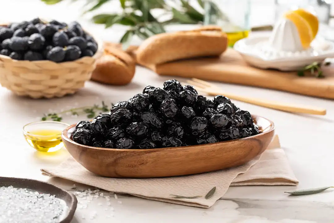 Gemlik Schwarze Oliven Trocken Gesalzen 900 g – Az Tuzlu, Intensiv & Naturbelassen